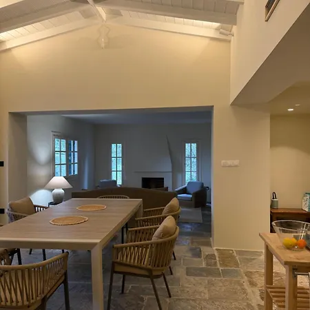 וילה Rhodos Skiathos *