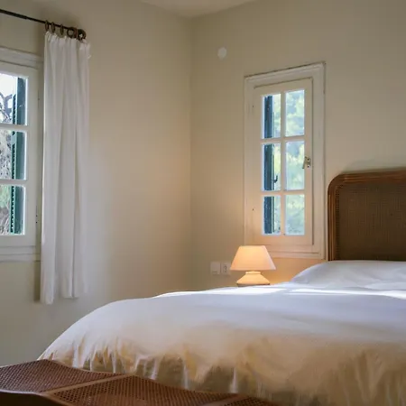 Rhodos Skiathos * Kanapitsa (Thessaly)